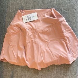 Halara- NEW- Everyday Cloudful Air Crossover side pocket 2-in-1 Tennis Skirt